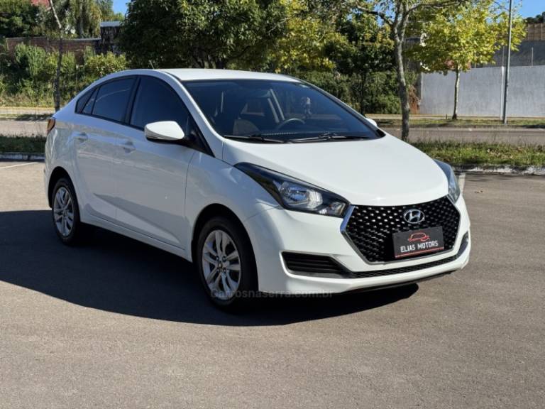 HYUNDAI - HB20S - 2019/2019 - Branca - R$ 69.500,00